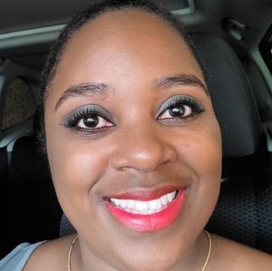 Meet your Posher, Tanika